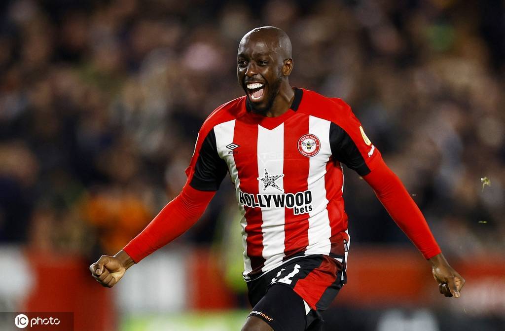 布伦特福德前锋维萨加盟纽卡斯尔联
布伦特福德前锋维萨加盟纽卡斯尔联