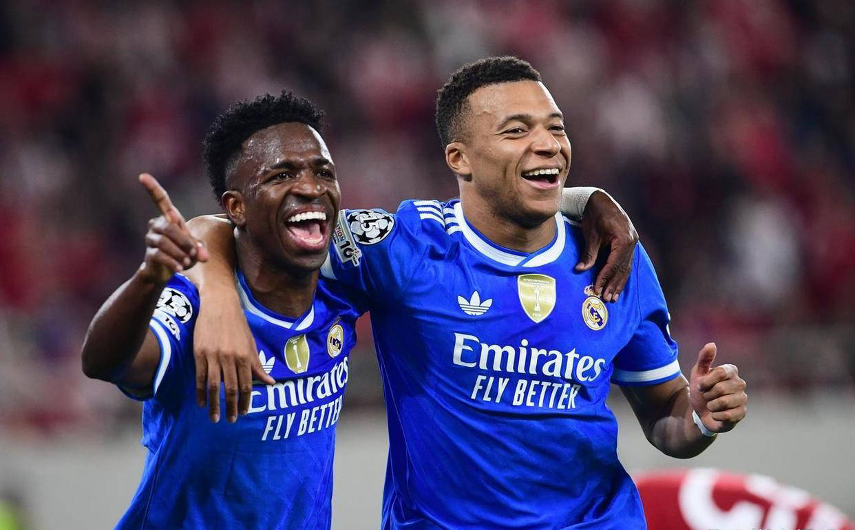 姆巴佩7分钟完成帽子戏法+大四喜！皇马绝境逆转，欧冠5场9球创造传奇